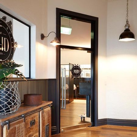 The Royal Hotel, 드루인 외부 사진