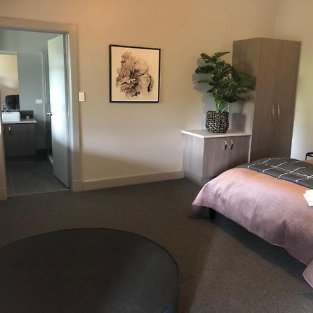 The Royal Hotel, 드루인 외부 사진